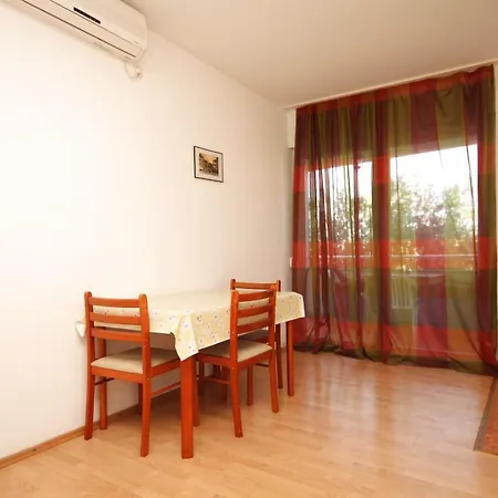 8315b Apartment